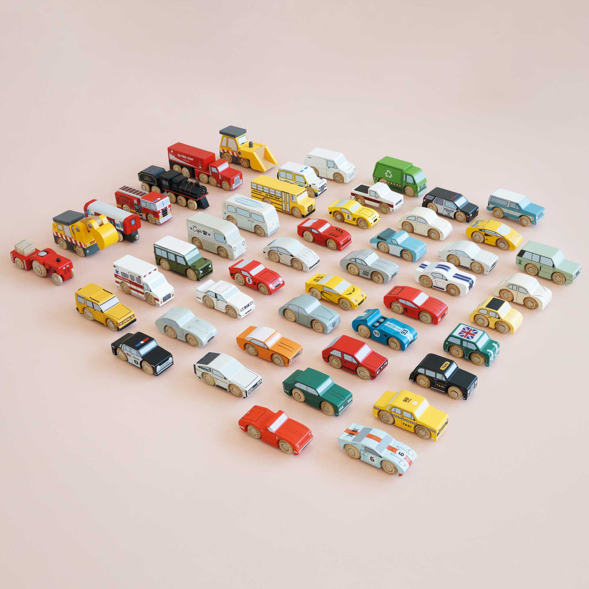 Le Toy Van Molly Wooden Toy Car – No. 45 GT45