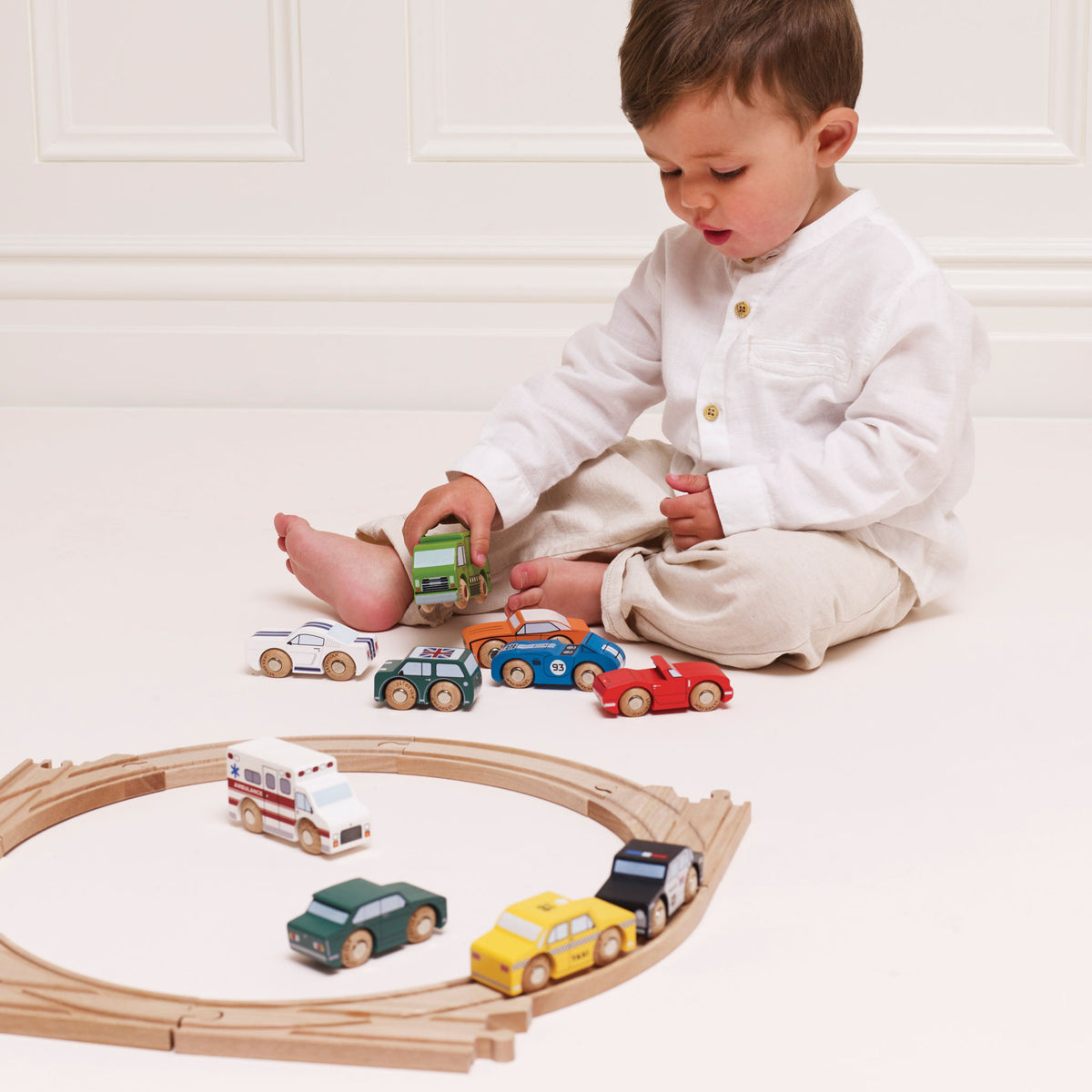 Le Toy Van Green Wooden Toy Car – Rory No. 28 GT155
