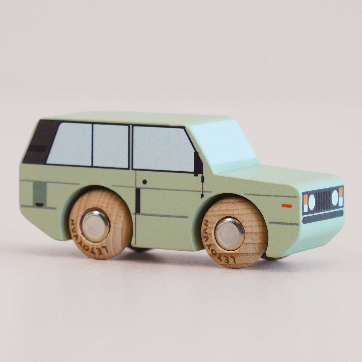 Le Toy Van Green Wooden Toy Car – Rory No. 28 GT155