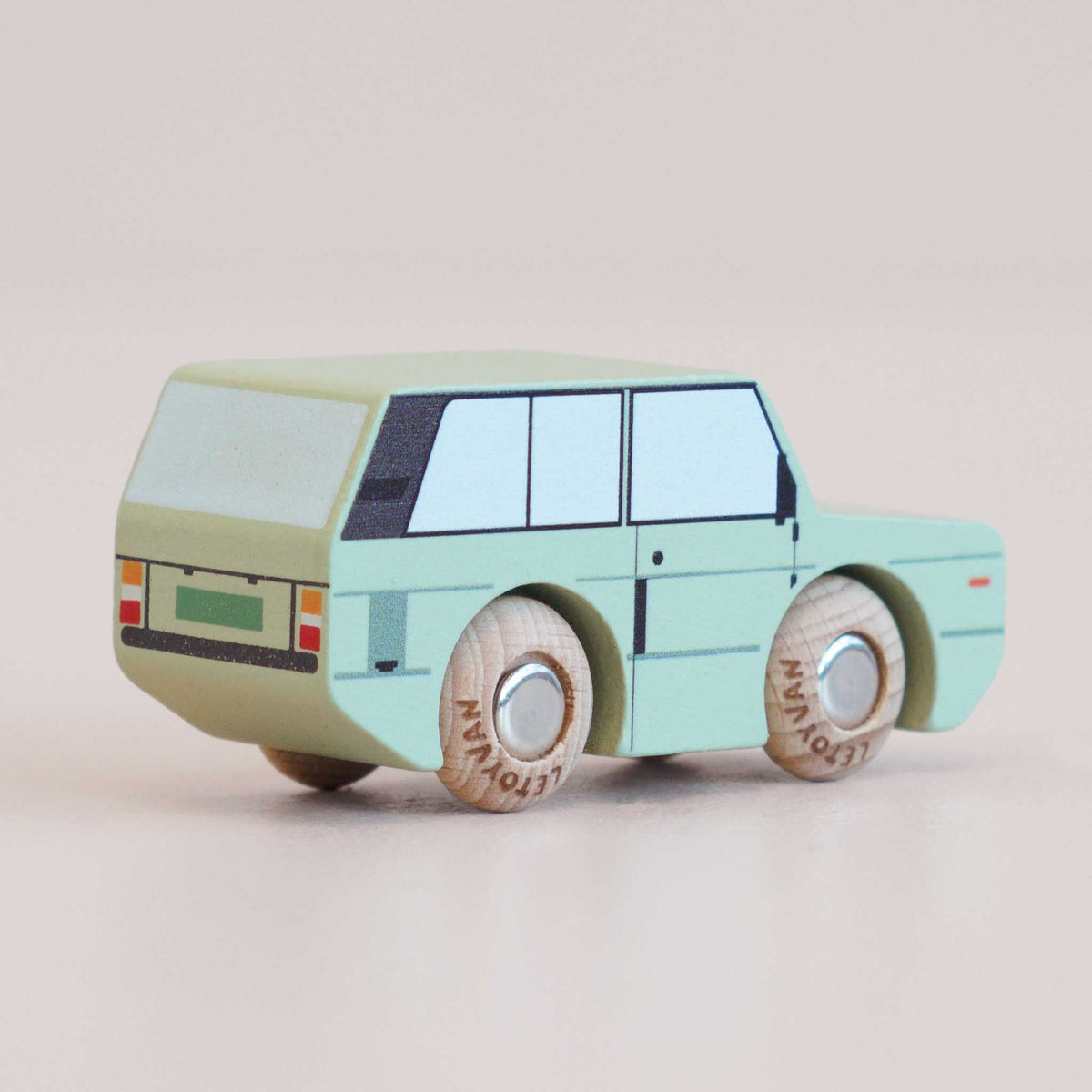 Le Toy Van Green Wooden Toy Car – Rory No. 28 GT155