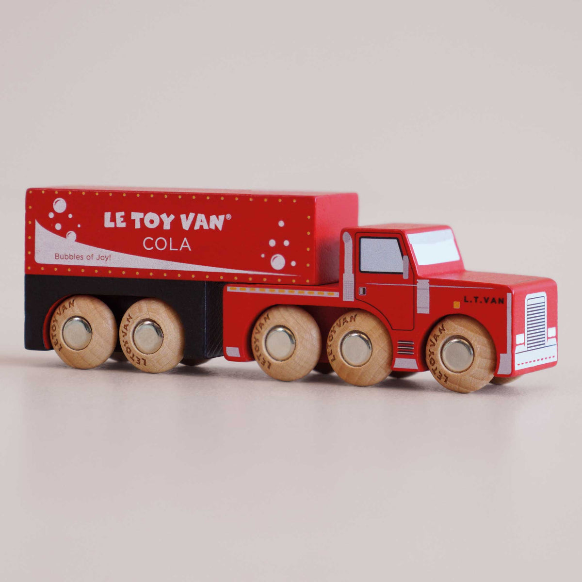 Le Toy Van Toby Wooden Toy Car – No.33 GT180
