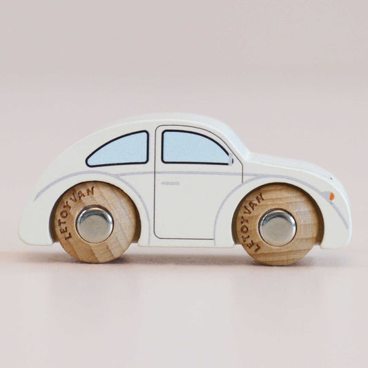 Le Toy Van Betty Wooden Toy Car – No. 9 GT55