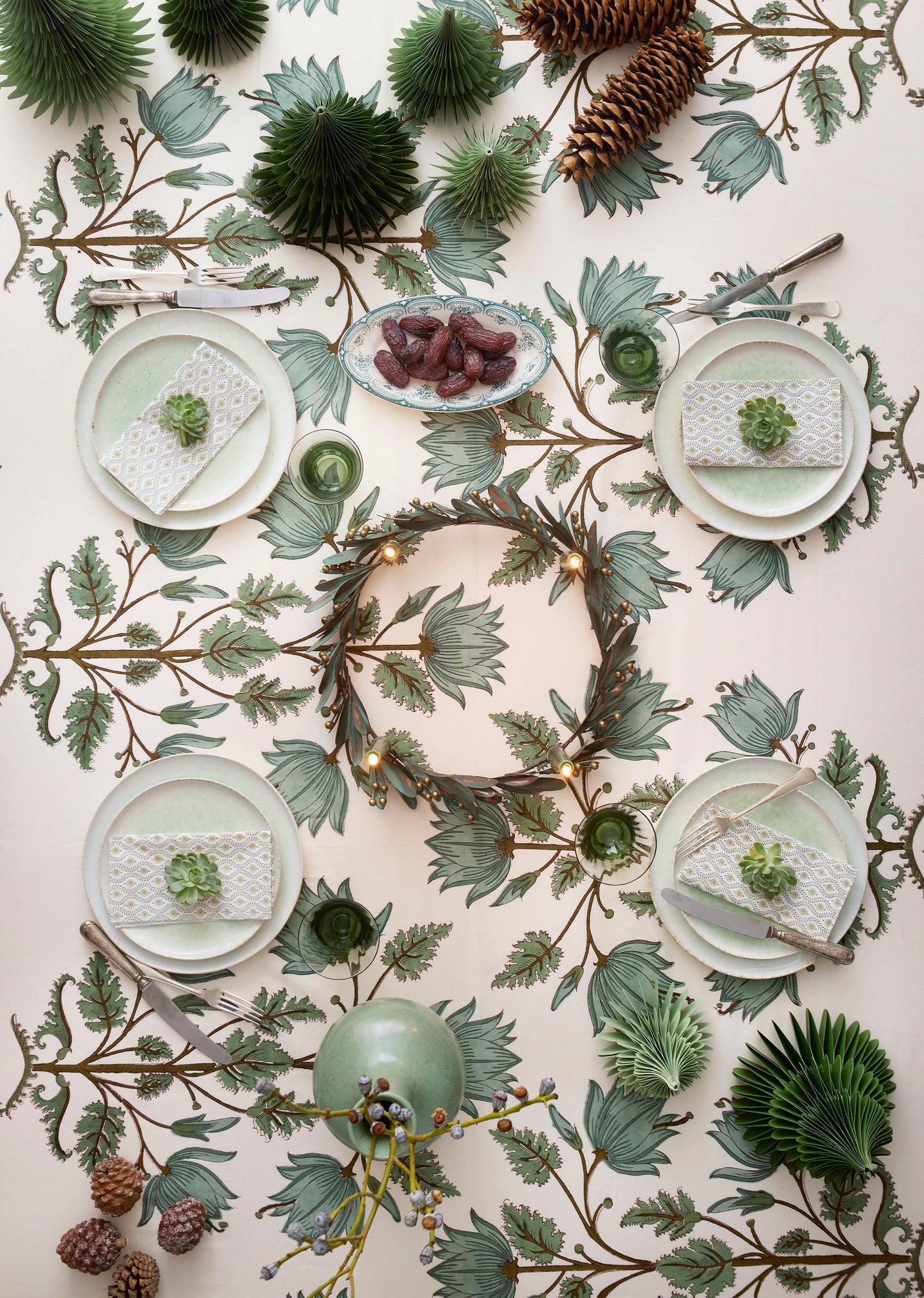 Bungalow “Flora Sage” Tablecloth