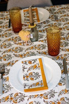 Bungalow “Calla Honey” Tablecloth