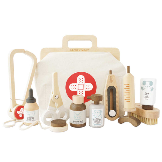 Le Toy Van Vet Medical Kit