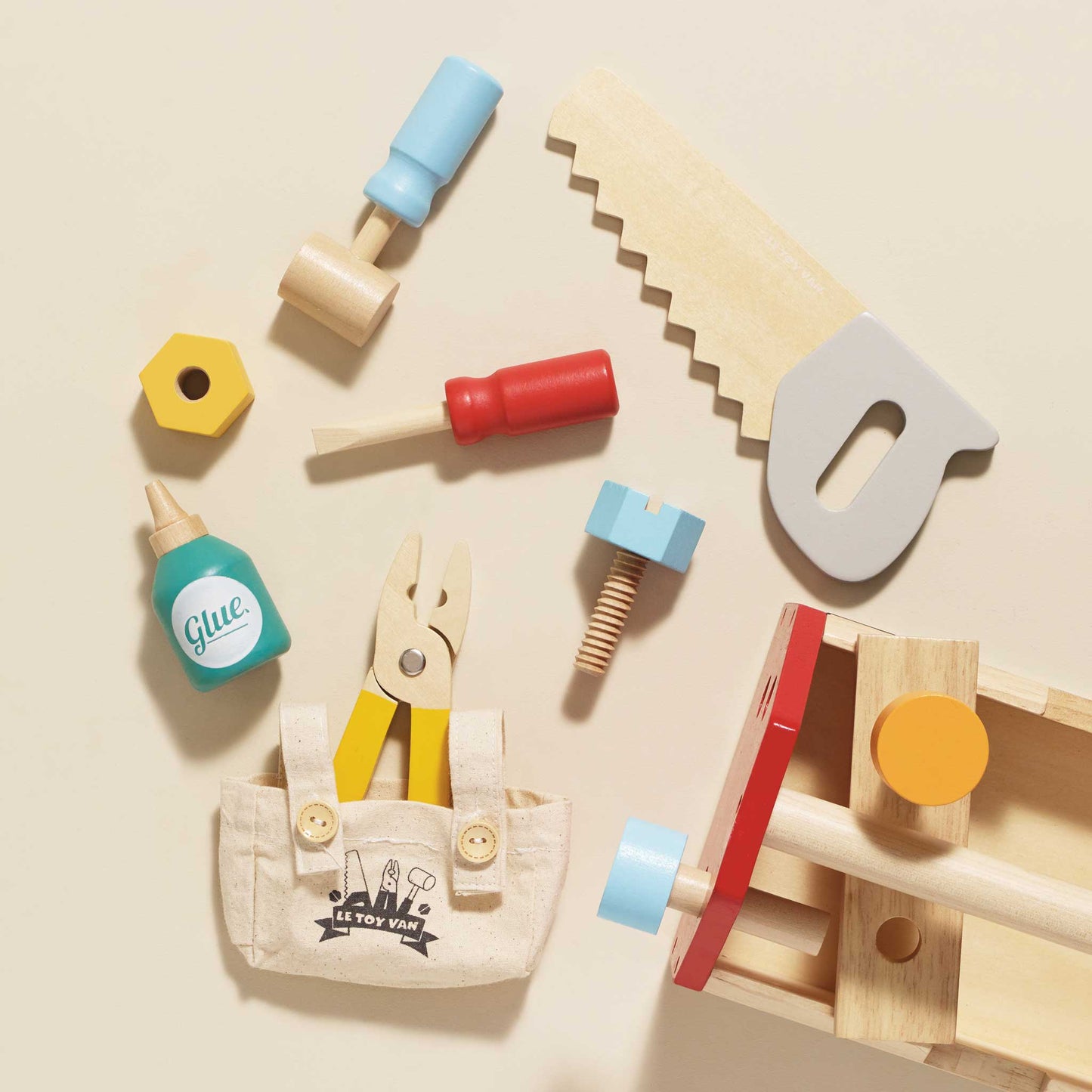 Le Toy Van Tool Box